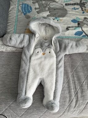 Penguin Pram Suit 3-6 M